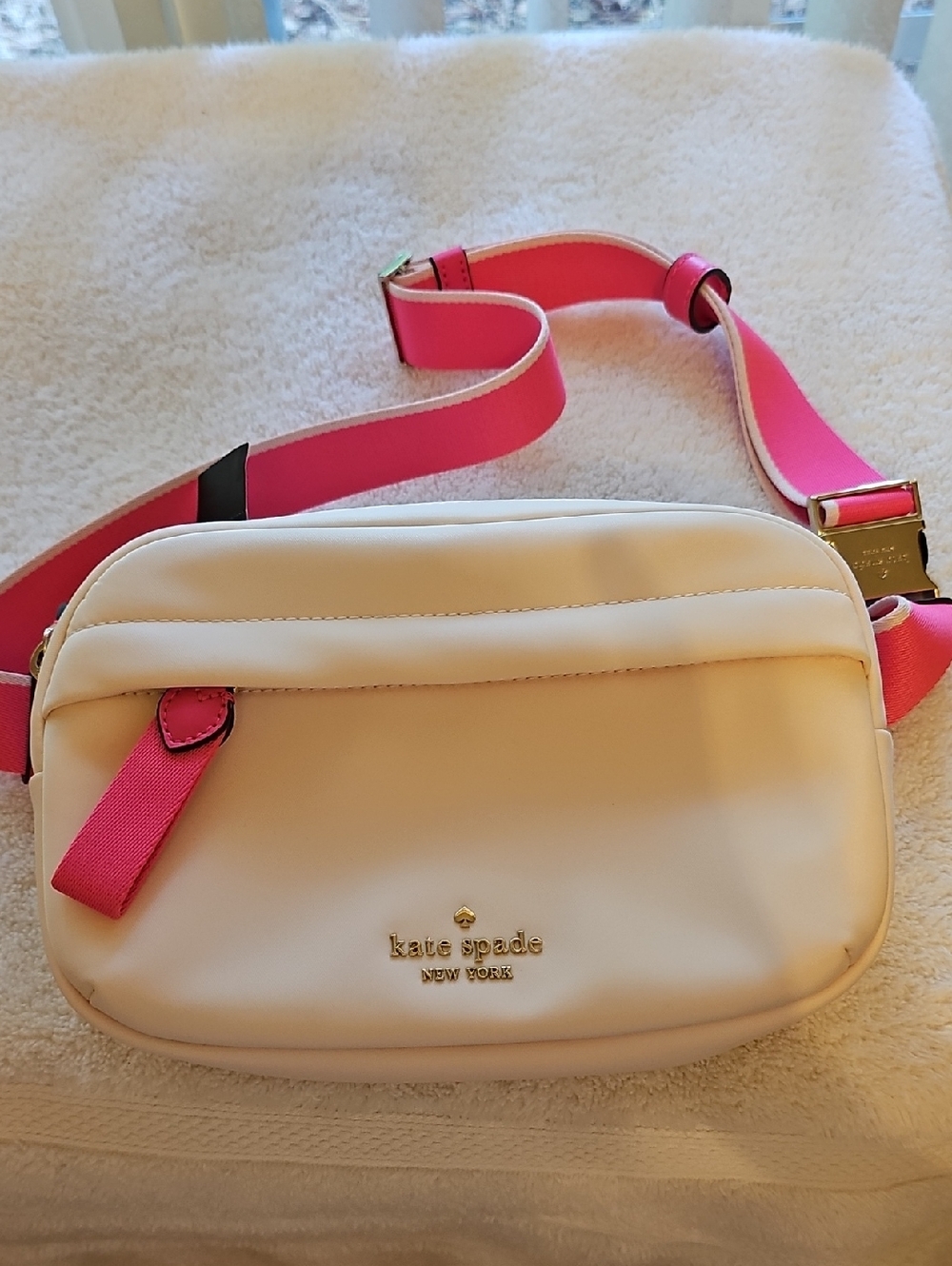 NWT Light Pink kate spade Crossbody/Belt Bag with Pink Strap